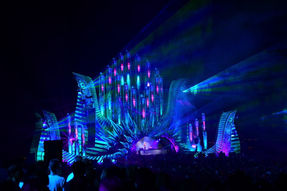 Electronic & Dance